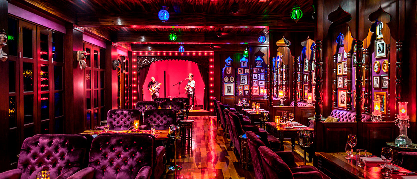 eat amor loco nayara springs